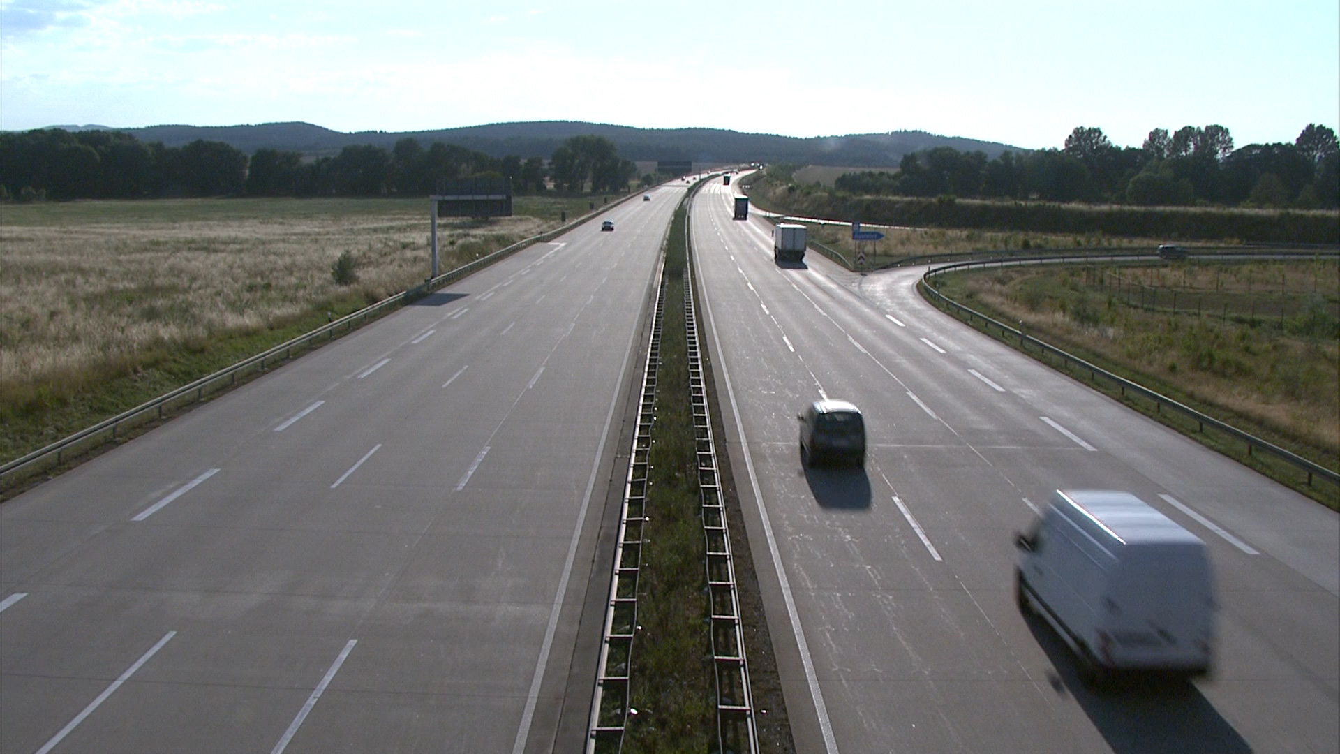 Wenn Infrastruktur geplant wird, bereitet Eurovia den Weg. Im Imagefilm präsentiert furore das große Leistungsspektrum des Spezialisten für den Verkehrswegebau.