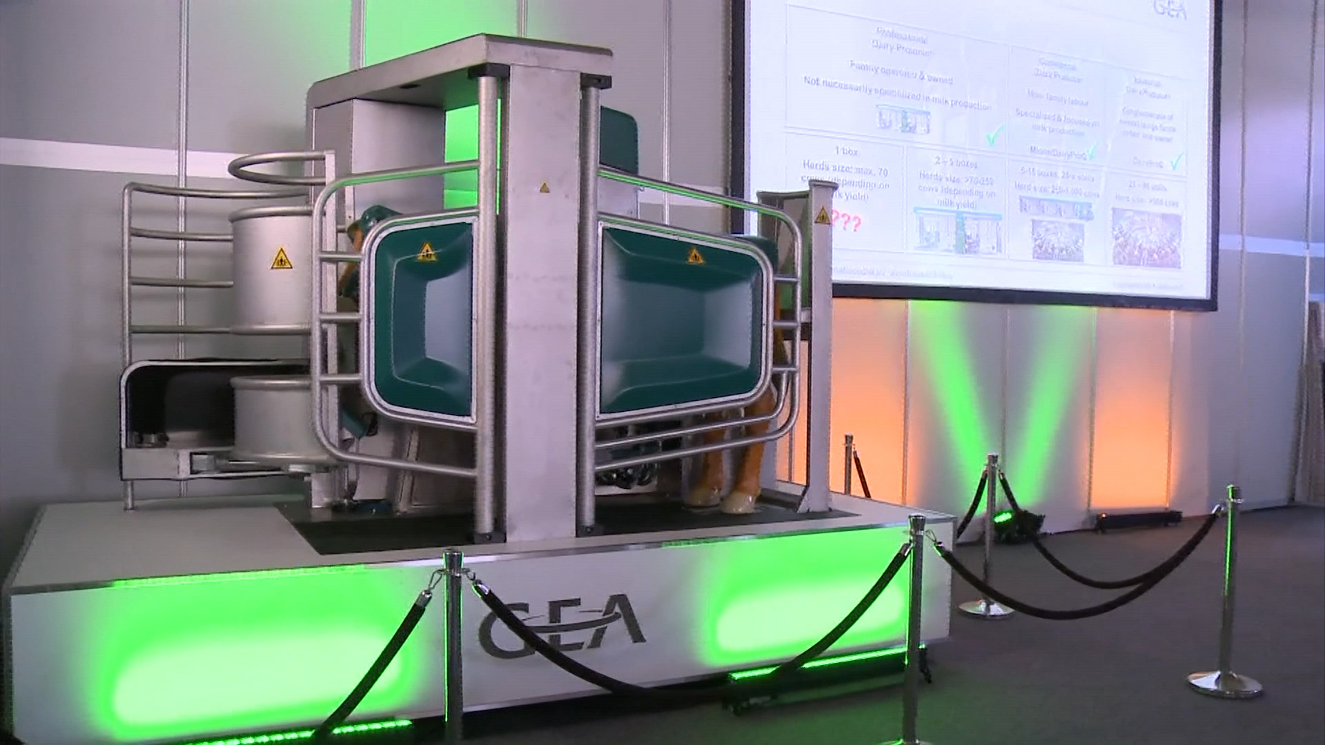 furore Projekt Reportage GEA MIoneDays Technologie erobert den Melkstand, internationales Fachpublikum hört zu, lebendige Reportage von der furore Werbeagentur