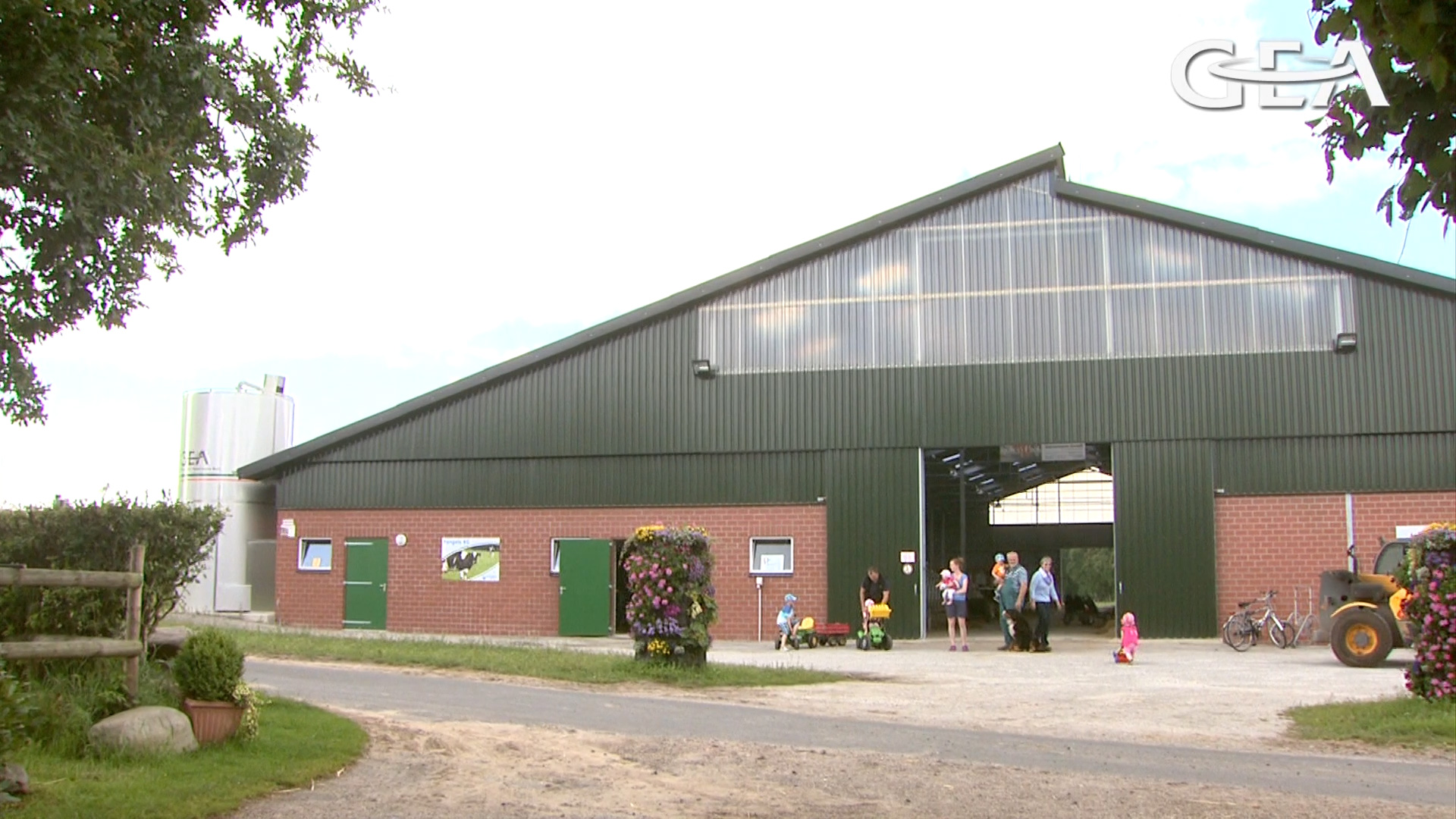 furore Projekt Testimonial, Praxisreport GEA Authentisches Testimonial für GEA Farm Technologies, produziert von furore Strategie + Werbung bei den Landwirten Fengels und Rohwer