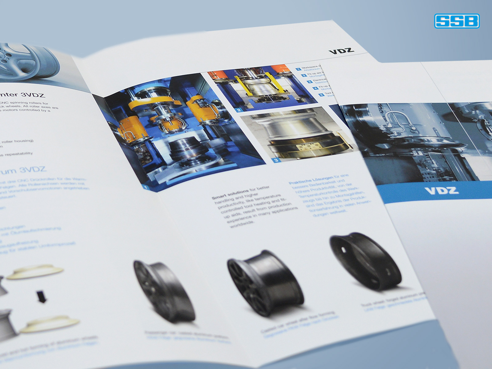 Bürogebäude führt über eine Straße hinweg