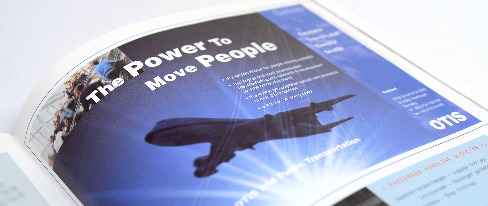 Anzeige in Zeitschrift mi Flugzeug as Hauptmotiv
